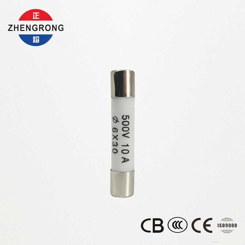 Vysokokvalitné 6*30mm R058 poistky 10A pre medzinárodných distribútorov